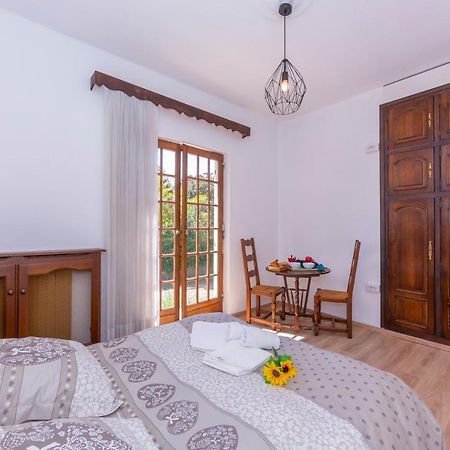 Villa Martine Au Bord Du Lac - Happy Rentals Cadrezzate ภายนอก รูปภาพ