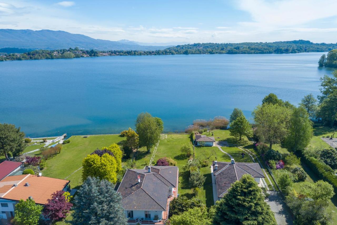 Villa Martine Au Bord Du Lac - Happy Rentals Cadrezzate ภายนอก รูปภาพ
