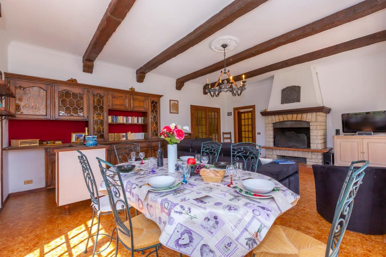 Villa Martine Au Bord Du Lac - Happy Rentals Cadrezzate ภายนอก รูปภาพ