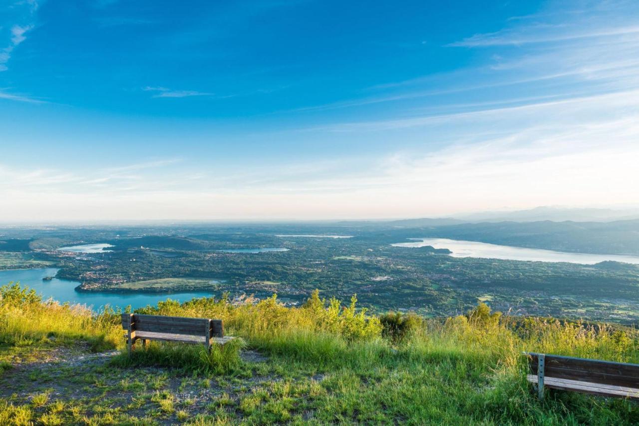 Villa Martine Au Bord Du Lac - Happy Rentals Cadrezzate ภายนอก รูปภาพ