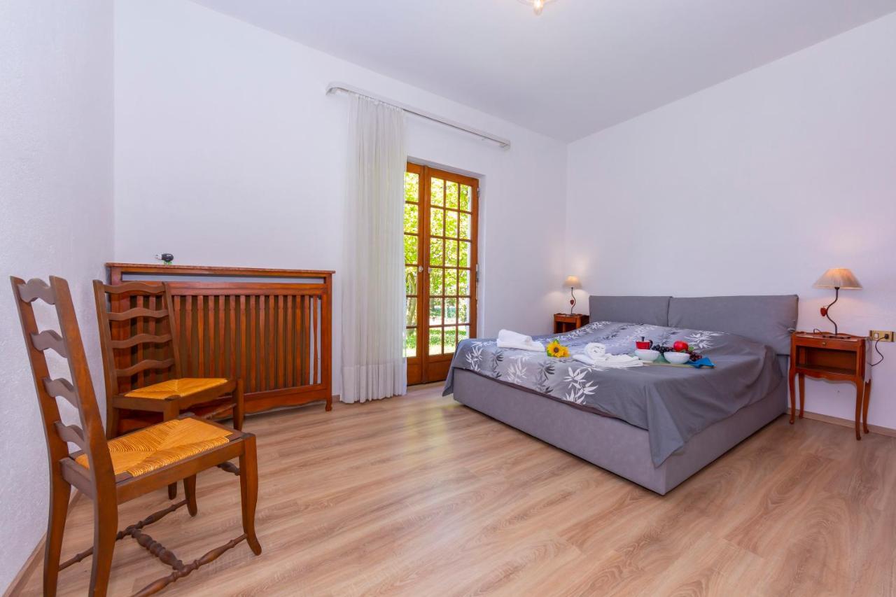 Villa Martine Au Bord Du Lac - Happy Rentals Cadrezzate ภายนอก รูปภาพ