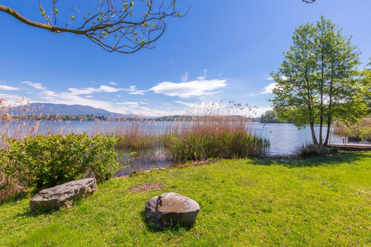 Villa Martine Au Bord Du Lac - Happy Rentals Cadrezzate ภายนอก รูปภาพ